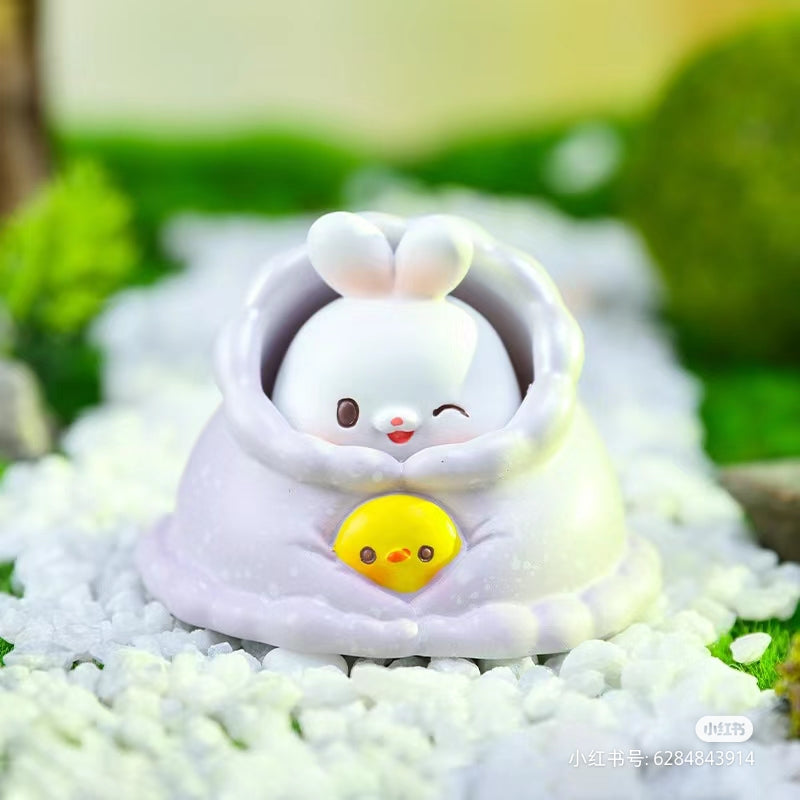 Warm little bed blind box